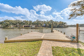 Waterfront Retreat with Outdoor Oasis in Pensacola